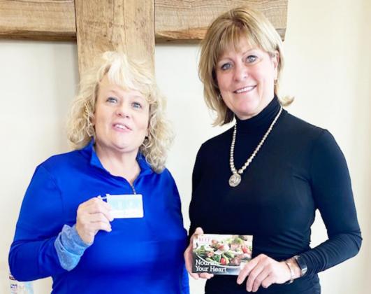 Pictured on the left is Teresa Moen, Director of Volunteerism and Guest Experience of Hill Country Daily Bread Ministries, and on the right is Suzanne Crowe from the Hill Country Cattlewomen’s Organization. Photo by HCCW.