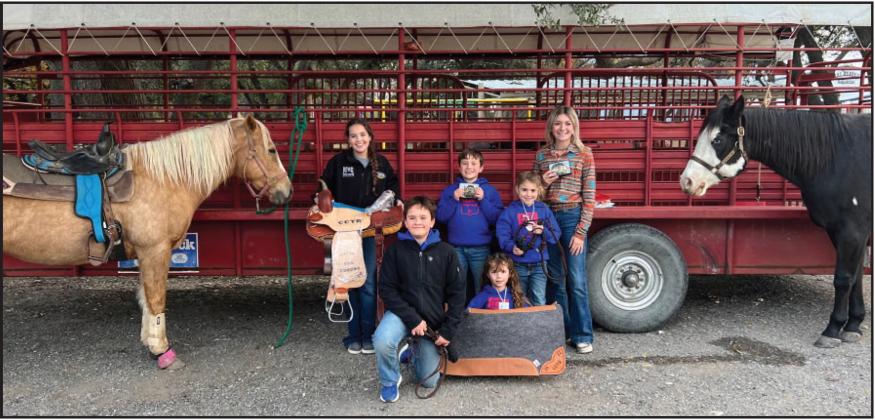 CCYR MENARD COUNTY PARTICIPANTS: front row L to R: Sam Mayfield and Natalie Mayfield. Back row: Blondie (Burnes Ranch horse), Aminy Anderson, Karson Mayfield, Paisley Mayfield, Korah Mayfield and Boss (Burnes Ranch). TMN Photo.