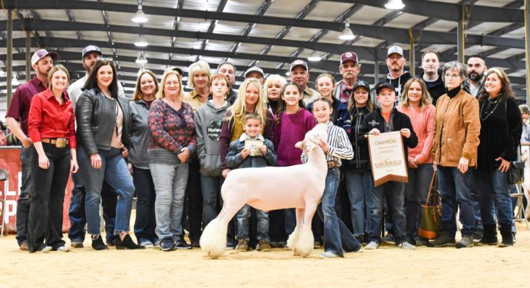 San Angelo Stock Show honors the late Dr. Richard Cordes with Grand Champion Finewool belt buckle presentation