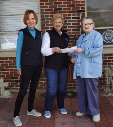 HILL COUNTRY VETERANS CENTER DONATION- pictured left to right: Betsy Rafferty (HCCW), Gene Witt (HCCW) and Shirley Hill of the Hill Country Veteran’s Center. Courtesy Photo.