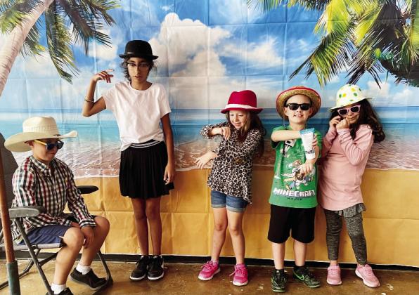 A sunny Science Thursday at the B&G Club