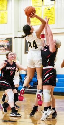 Kothmann continues to rack up b-ball honors in senior year