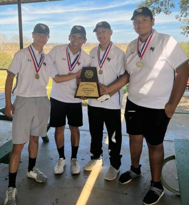 Jacket golf = district champs