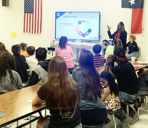 Menard Elementary/ Junior High holds busy open house