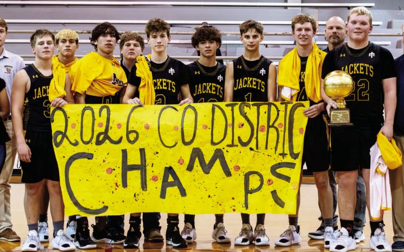 DISTRICT CO-CHAMPS left to right: Kailey Morris (manager), coach Spencer Morris, Mack Davis, Maddox Saiz, Marlee Salas, Korbin Squiers, Eli Weatherly, Julius Zamora, Jaegar Leonard, Bryce Da- vis, coach Doug Weatherly, Tate Wagner, head coach Je Camp bell. Nora Davis, photo.