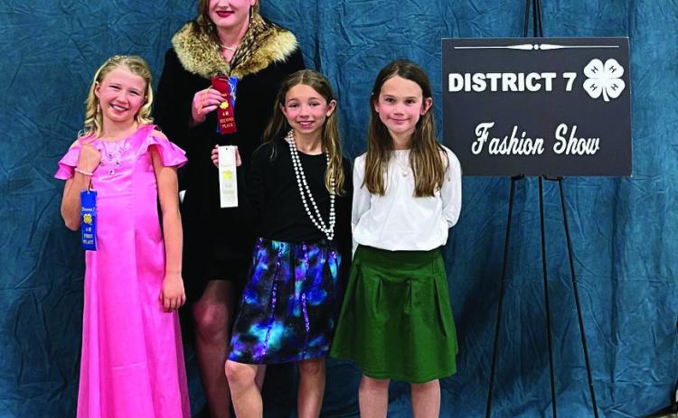 Menard County 4-H represented at District 7 4-H Fashion Show
