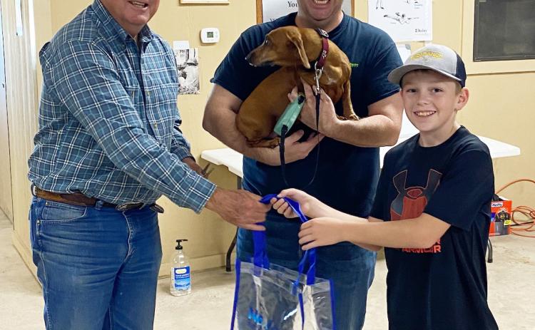 Rabies vaccination clinic, benefitting 4-H, was a success