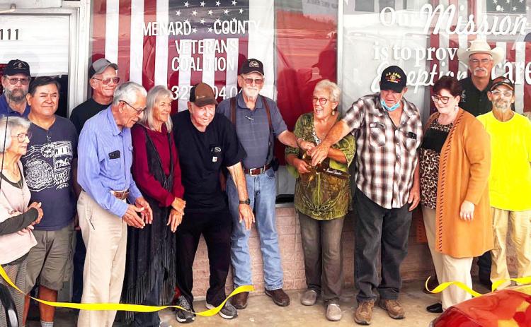 Veterans Coalition cuts ribbon at new office space