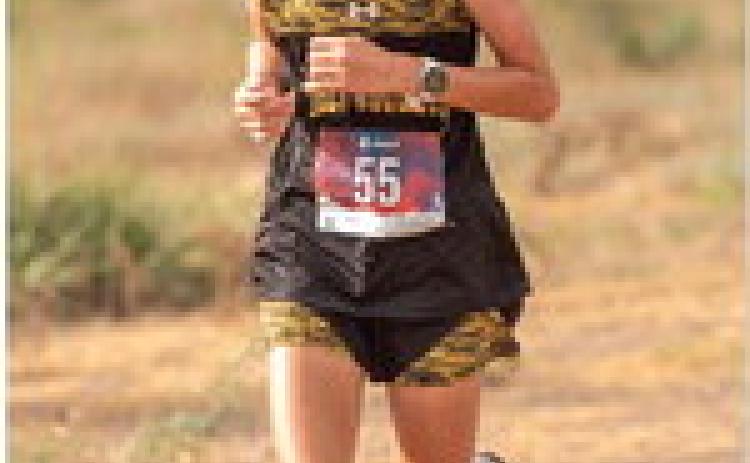 Freshman Danni Ruiz pushes toward her meet-winning time of 12:42.03 at the Sonora Invitational meet last week. Ruiz also won the Eldorado meet just 7 days prior. Nora Davis, photo.