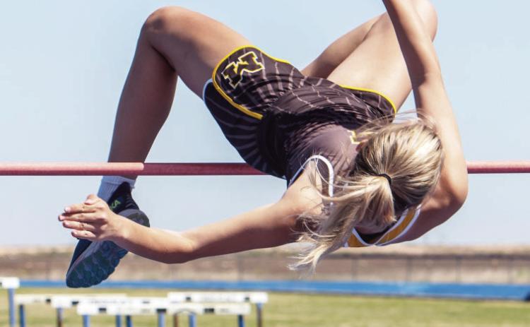 View additional area track photos and more via photographer Nora Davis: